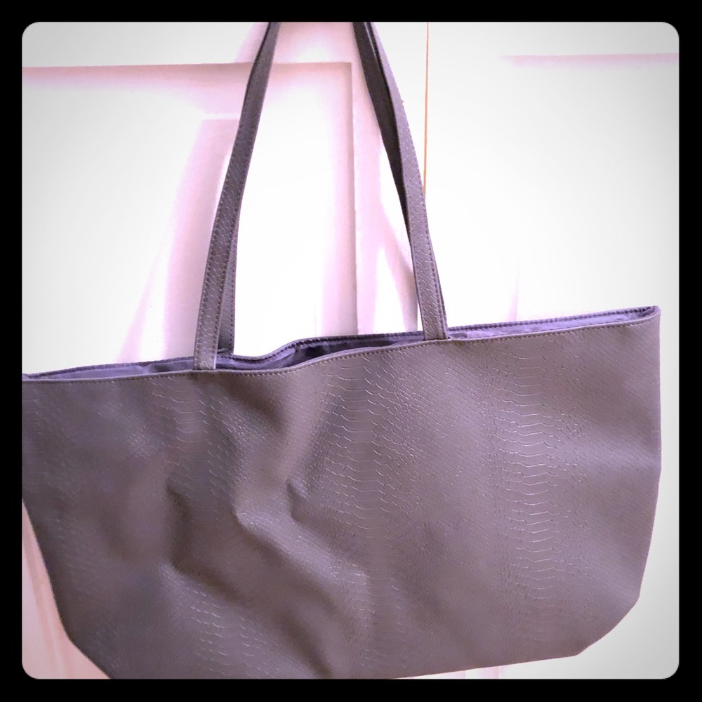 Grey Bloomingdale’s tote bag